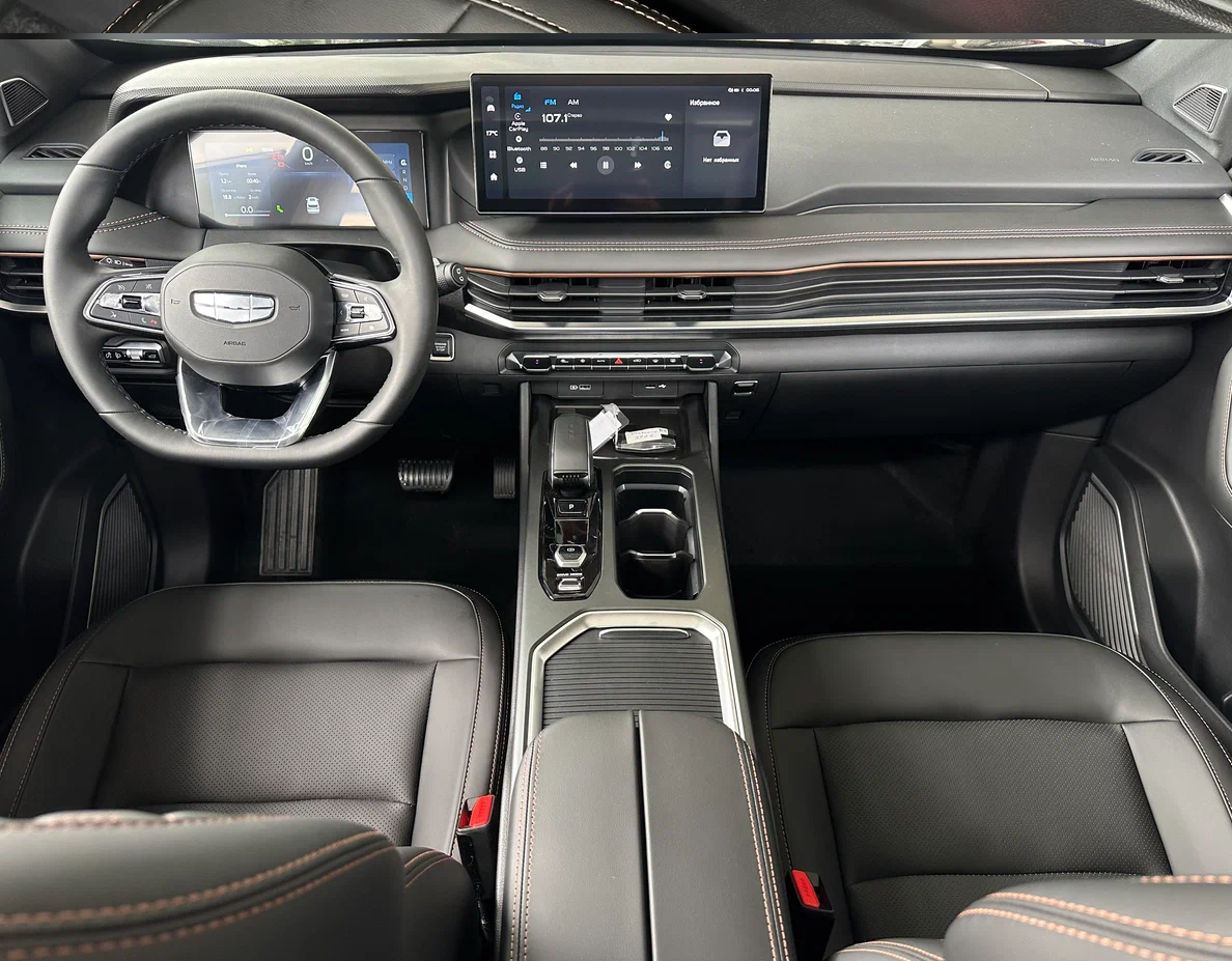 Geely Okavango 2025